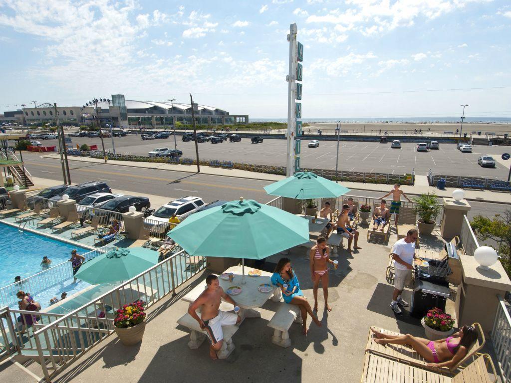Aquarius Oceanfront Inn Вілдвуд Екстер'єр фото